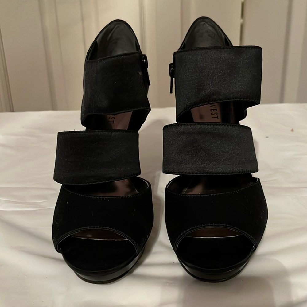 Nine West Black Satin Heels